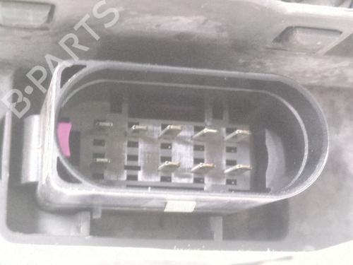 Right headlight AUDI A4 B7 (8EC) 2.0 TDI 16V | BP32424590C29