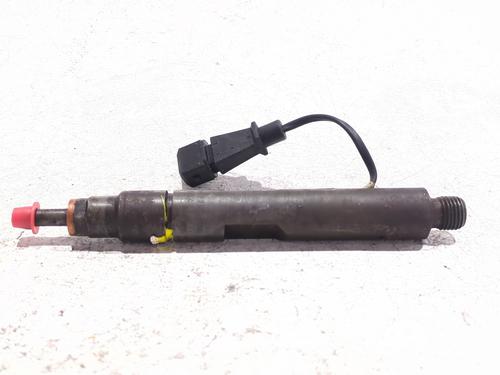 Injector RENAULT LAGUNA I (B56_, 556_) 1.9 dTi (B56J) (98 hp) 31370491