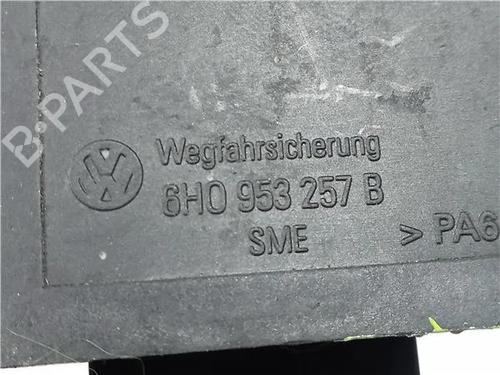 Elektronisk modul VW GOLF IV (1J1) 1.4 16V | BP23917676M83 