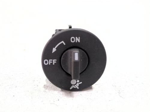 switch-renault-megane-iii-coupe-dz01_-2008-2009-2010-2011-2012-2013-2014-2015-2016-34123742 main image