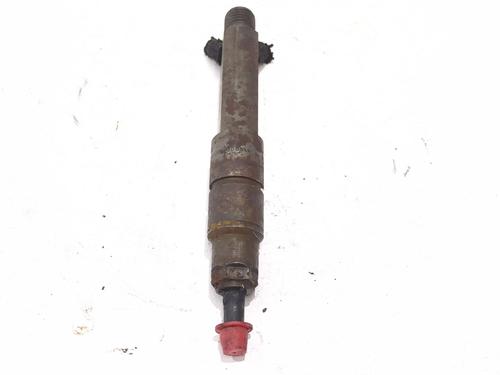 Injecteur VW POLO IV Saloon (9A4, 9A2, 9N2, 9A6) 1.9 SDI (64 hp) 28516698
