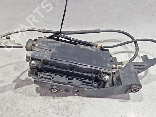 Freno de mano electrico RENAULT SCÉNIC II (JM0/1_) 1.9 dCi (JM0G, JM12, JM1G, JM2C) | BP30777239E5