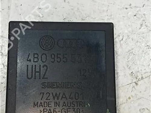 Sikringsdåse AUDI A4 B5 (8D2) 2.5 TDI quattro (150 hp) 23911790