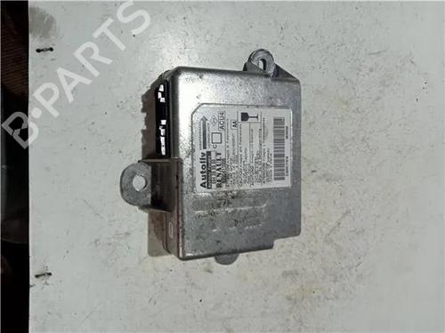 Calculateur Airbags RENAULT MEGANE II Saloon (LM0/1_) 1.5 dCi (LM1E) (106 hp) 23929341