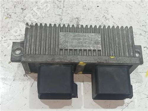 Módulo eletrónico RENAULT SCÉNIC I MPV (JA0/1_, FA0_) 1.9 dCi (JA05, JA1F) (102 hp) 23913684