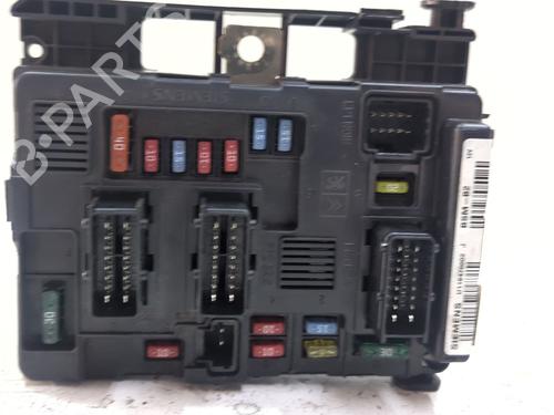 Caja reles / fusibles Caja reles / fusibles 38987718 38987718