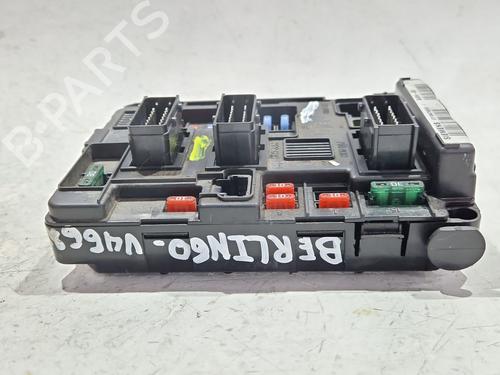 Caja reles / fusibles CITROËN BERLINGO / BERLINGO FIRST MPV (MF_, GJK_, GFK_) 1.9 D (MFWJZ) | BP30526271E1