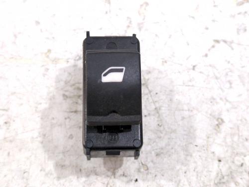 Used Right front window switch Right front window switch PEUGEOT 208 I (CA_, CC_) 1.6 GTi (208 hp) 33654638 33654638