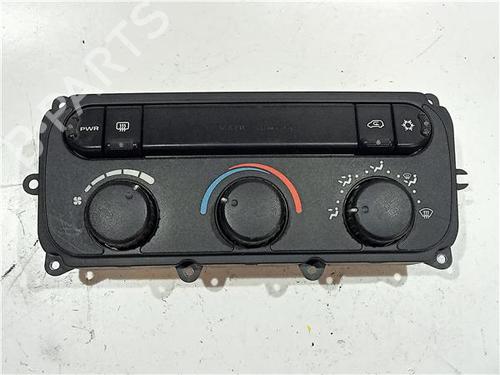 Used Climate control CHRYSLER VOYAGER IV (RG, RS) 2.8 CRD (150 hp) 23932534