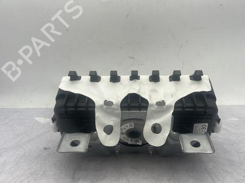 passenger-airbag-renault-clio-v-b7_-2019-30637445 main image