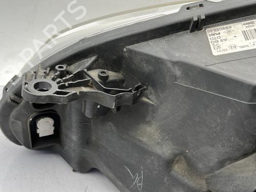 Right headlight PEUGEOT 208 I (CA_, CC_) 1.2 VTI 82 | BP29839239C29