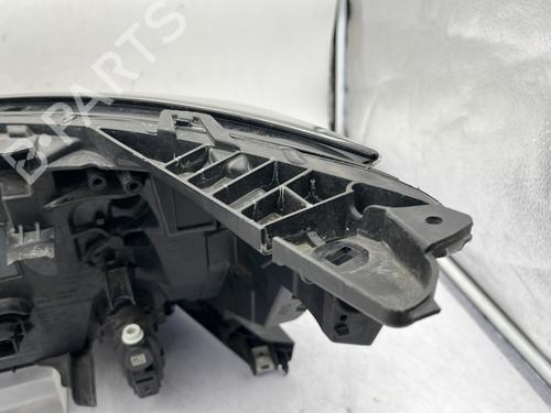 Right headlight RENAULT CLIO V (B7_) 1.5 Blue dCi 85 (B7AG) | BP29839384C29