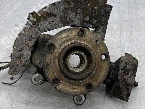 Used Left front steering knuckle PEUGEOT 605 (6B) 2.0 16V (132 hp) 23697053