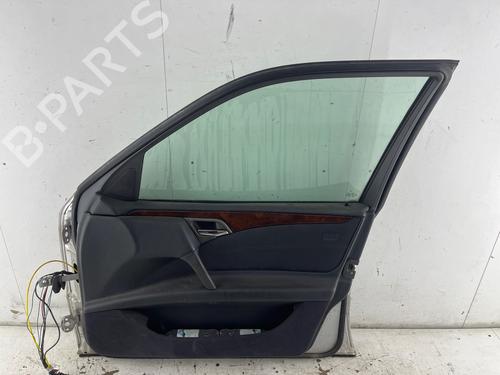 Used Right front door Right front door 37230521 37230521