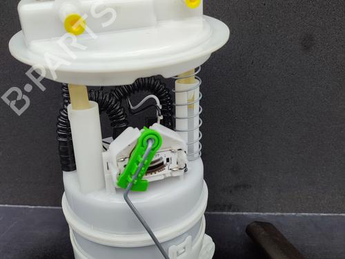 Used Fuel pump RENAULT CLIO IV (BH_) 1.2 TCe 120 (BHAU) (118 hp) 23757612