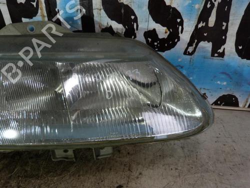 Right headlight RENAULT ESPACE III (JE0_) 2.2 dCi (JE0K) | BP25269784C29 