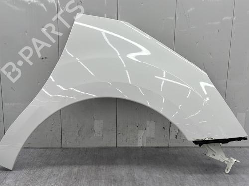 Guarda-lamas direito CITROËN C3 II (SC_) 1.1 i (60 hp) 31150335