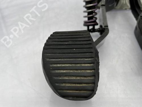 Used Pedal PEUGEOT PARTNER Tepee 1.6 HDi (109 hp) 23753679