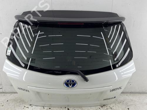 Used Tailgate TOYOTA YARIS (_P13_) 1.5 Hybrid (NHP130_, NHP130) (101 hp) 31046289
