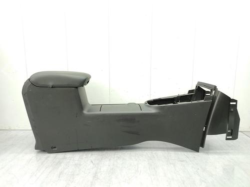 Used Middle console Middle console NISSAN X-TRAIL II (T31) 2.0 dCi 4x4 (173 hp) 23722323 23722323