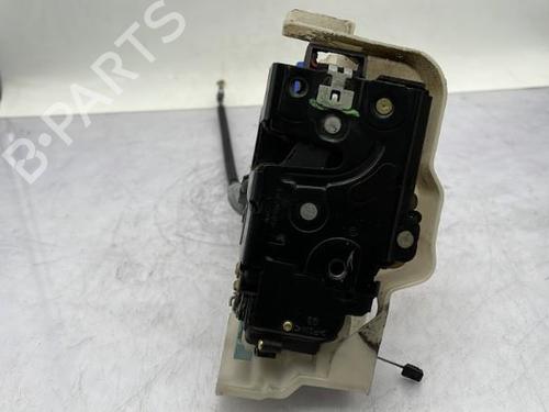 Front left lock VW TOURAN (1T1, 1T2) 2.0 TDI 16V | BP23751143C98