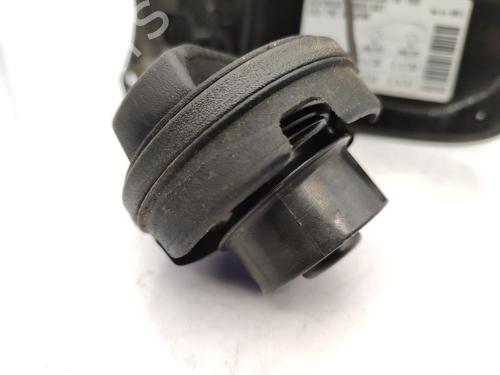 fuel-flap-seat-exeo-st-3r5-2009-2010-2011-2012-2013-23743035 main image