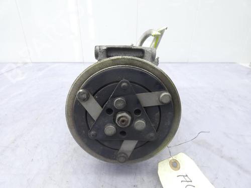 Used AC compressor AC compressor PEUGEOT 206+ (2L_, 2M_) 1.1 (60 hp) 23673462 23673462