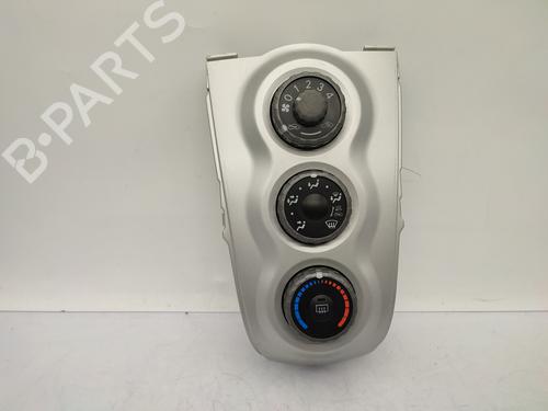 Used Climate control TOYOTA YARIS (_P9_) 1.0 VVT-i (KSP90_, KSP90R) (69 hp) 23663079