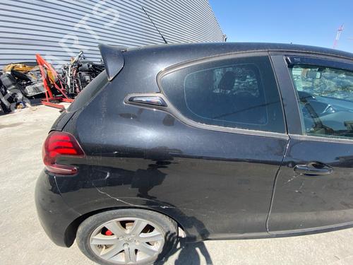 Bagstkærm Højre Bagstkærm Højre PEUGEOT 208 I (CA_, CC_) 1.4 VTi (95 hp) 36843402 36843402