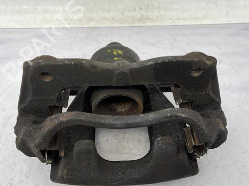 Used Right front brake caliper Right front brake caliper TOYOTA AURIS (_E15_) 2.0 D-4D (ADE150_, ADE150R) (126 hp) 32195737 32195737