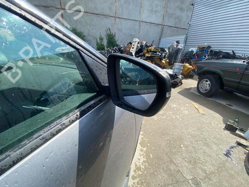 Used Right mirror Right mirror 37510117 37510117