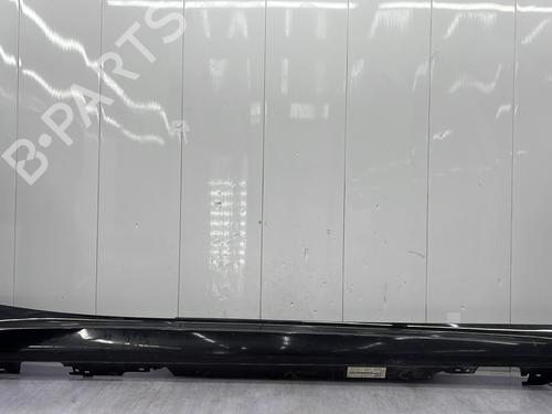 Used Right sideskirt BMW 1 (F21) 118 d (143 hp) 24476592