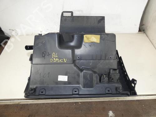 Used Glove box VW POLO V (6R1, 6C1) 1.6 TDI (90 hp) 23694916
