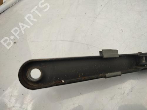 Used Front windshield wiper arm Front windshield wiper arm IVECO DAILY III Van 35 C 12 V, 35 S 12 V (AGKA43A2, AGKB43A2, AGKB46A2,... (116 hp) 23684036 23684036
