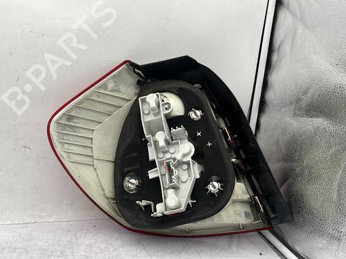 right-taillight-bmw-1-e87-2003-2004-2005-2006-2007-2008-2009-2010-2011-2012-2013-32272908 main image
