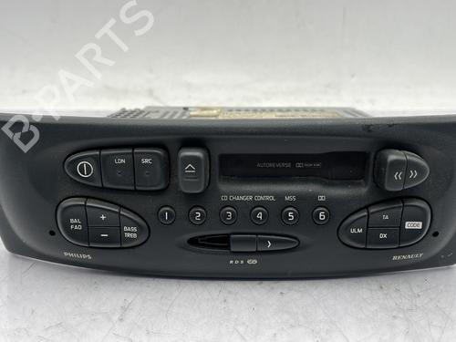 Sistema audio RENAULT SCÉNIC I MPV (JA0/1_, FA0_) 1.9 dCi (JA05, JA1F) (102 hp) 23697499