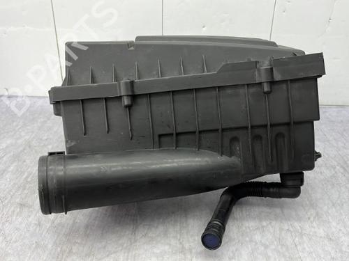 Used Air filter box Air filter box VW GOLF V (1K1) 1.9 TDI (105 hp) 23680440 23680440