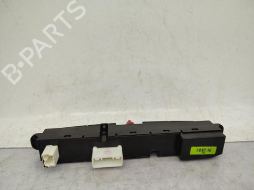 warning-switch-kia-ceed-sw-ed-2007-2008-2009-2010-2011-2012-23732075 main image