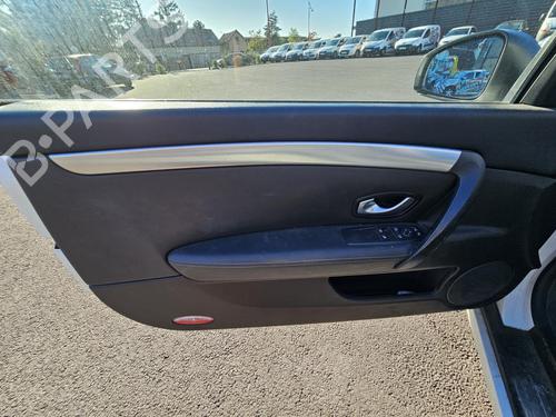 Dashboard RENAULT LAGUNA Coupe (DT0/1) 2.0 dCi (DT01, DT08, DT09, DT0K, DT12, DT1C, DT1D, DT1M,... | BP23681252C46  - Image 29