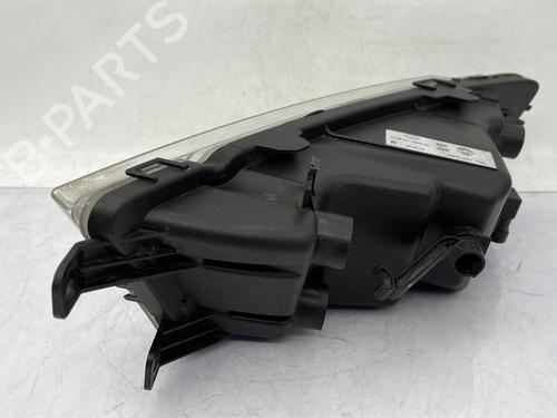 Used Right front fog light Right front fog light SKODA OCTAVIA III (5E3, NL3, NR3) 1.6 TDI (105 hp) 27325237 27325237
