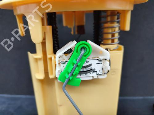 Used Fuel pump PEUGEOT 3008 I MPV (0U_) 1.6 HDi (112 hp) 23678619