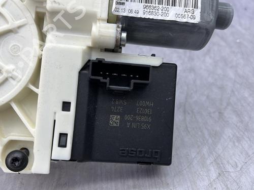 Used Rear left window mechanism Rear left window mechanism RENAULT MEGANE III Grandtour (KZ0/1) 1.5 dCi (KZ09, KZ0D, KZ1G, KZ29, KZ14, KZ1W, KZ10, KZ1F,... (110 hp) 23753229 23753229