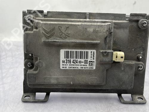 Used Display monitor Display monitor PEUGEOT 208 I (CA_, CC_) 1.5 BlueHDI 100 (102 hp) 33052116 33052116