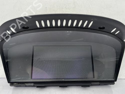 Used Display monitor BMW 5 (E60) 520 d (163 hp) 25031175