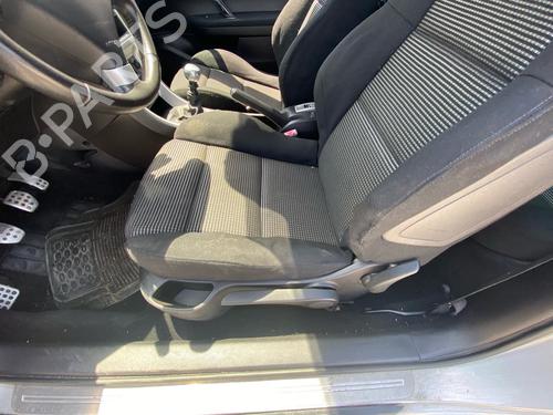 Dashboard PEUGEOT 307 CC (3B) 2.0 HDi 135 | BP36819168C46  - Image 49