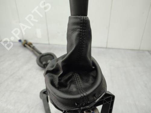 Gear lever PEUGEOT 308 I (4A_, 4C_) 1.6 HDi | BP23742408M90 