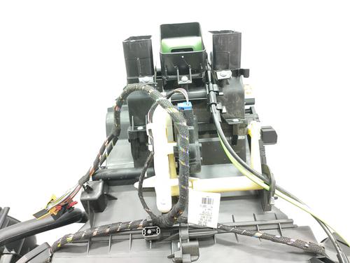Heater matrix box VW TOURAN (5T1) 1.6 TDI | BP23757126M61 - Image 6