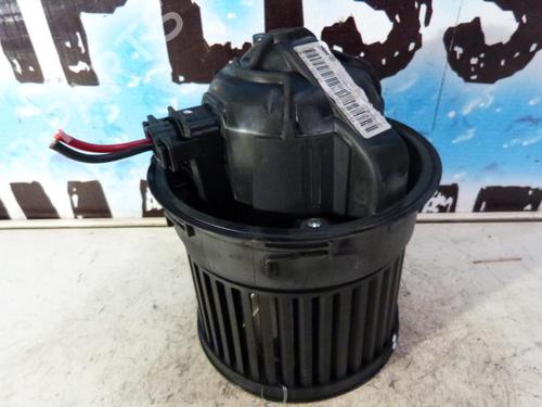 Heater blower motor PEUGEOT 308 I (4A_, 4C_) 1.6 HDi | BP23668331M62 
