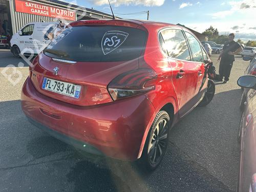 Used Parts PEUGEOT 208 I (CA_, CC_) 1.2 THP 110 (110 hp) 4334692