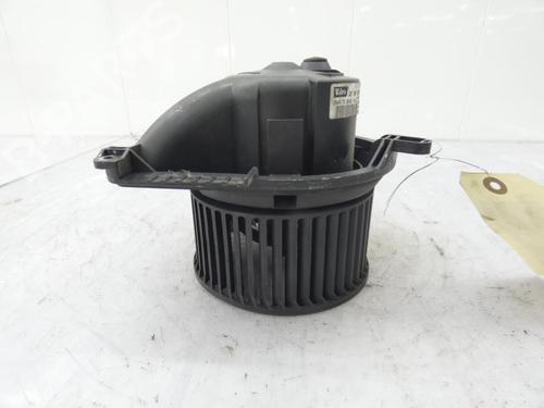 Used Heater blower motor MERCEDES-BENZ VITO Bus (W638) 108 CDI 2.2 (638.194) (82 hp) 23669978